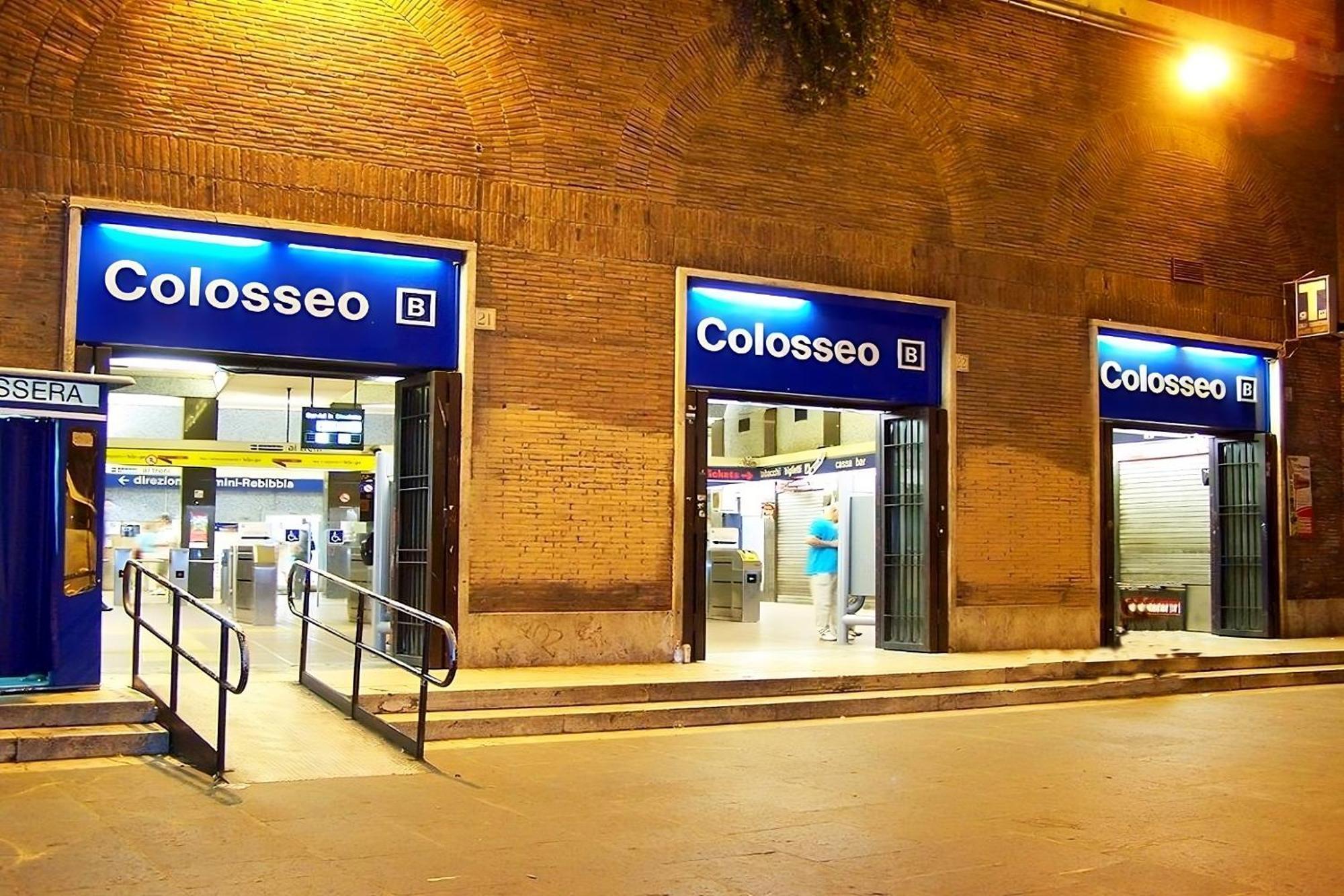 Vacanze Romane Colosseo apartment Esterno foto